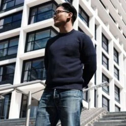 Navy Gullane Cotton Crew Neck -Home And Daily Necessities Store Mallochs Navy Gullane Cotton Crew Neck lifestyel 600x600 1