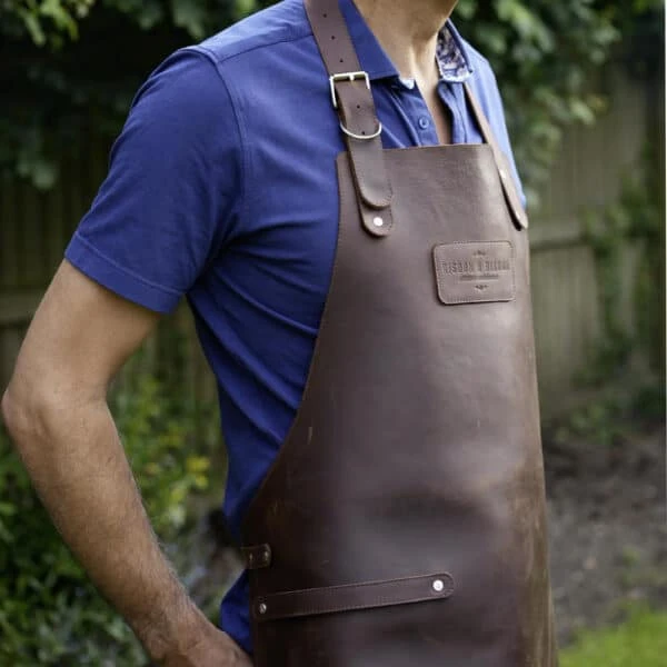 Montford Leather Apron – Towel Loop & Pocket 4 Montford Leather Apron – Towel Loop & Pocket - Image 2