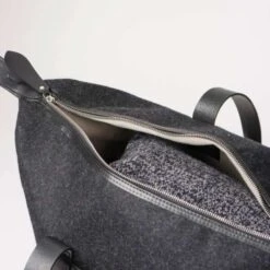 Squires Holdall Large – Black 9 Squires Holdall Large – Black -Home And Daily Necessities Store Squires Holdall Large 800x800 72dpi 3 600x600 2