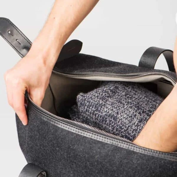 Squires Holdall Medium – Grey 6 Squires Holdall Medium – Grey - Image 4