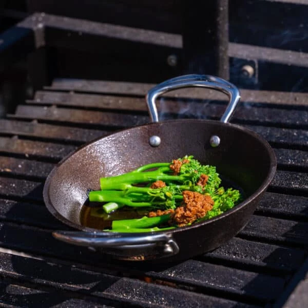 24cm Cast Iron Double Handled Skillet 5 24cm Cast Iron Double Handled Skillet - Image 3