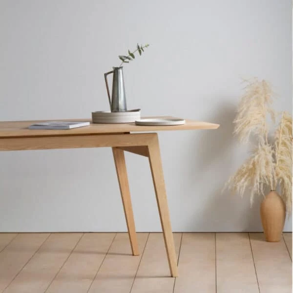 Signature Dining Table In Oak 7 Signature Dining Table In Oak - Image 5