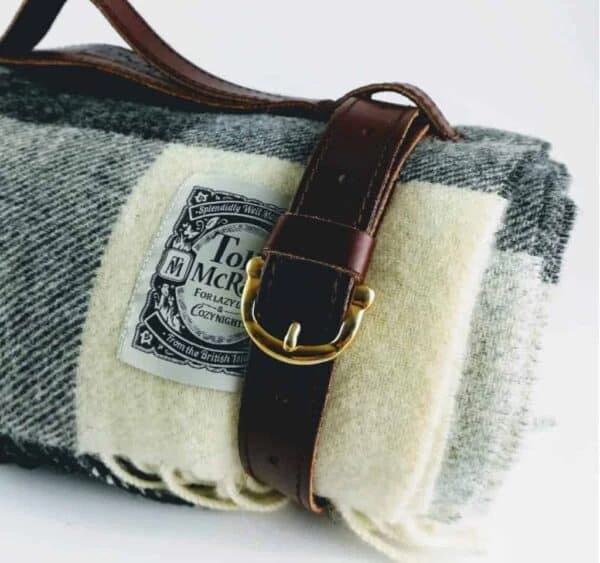 Black And White Blanket 4 Black And White Blanket - Image 2