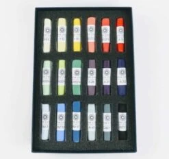 18 Soft Pastel Set Portrait -Home And Daily Necessities Store unison colour classic 18 pastel set 3 600x563 2