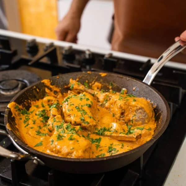 28cm Cast Iron Skillet Frying Pan 6 28cm Cast Iron Skillet Frying Pan - Image 4